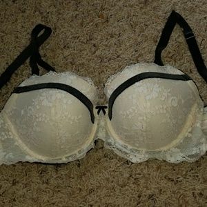 VS 34D bra